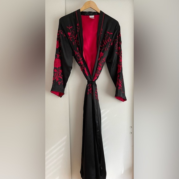 Intimates & Sleepwear Black And Red Floral Long Satin Robe S Poshmark